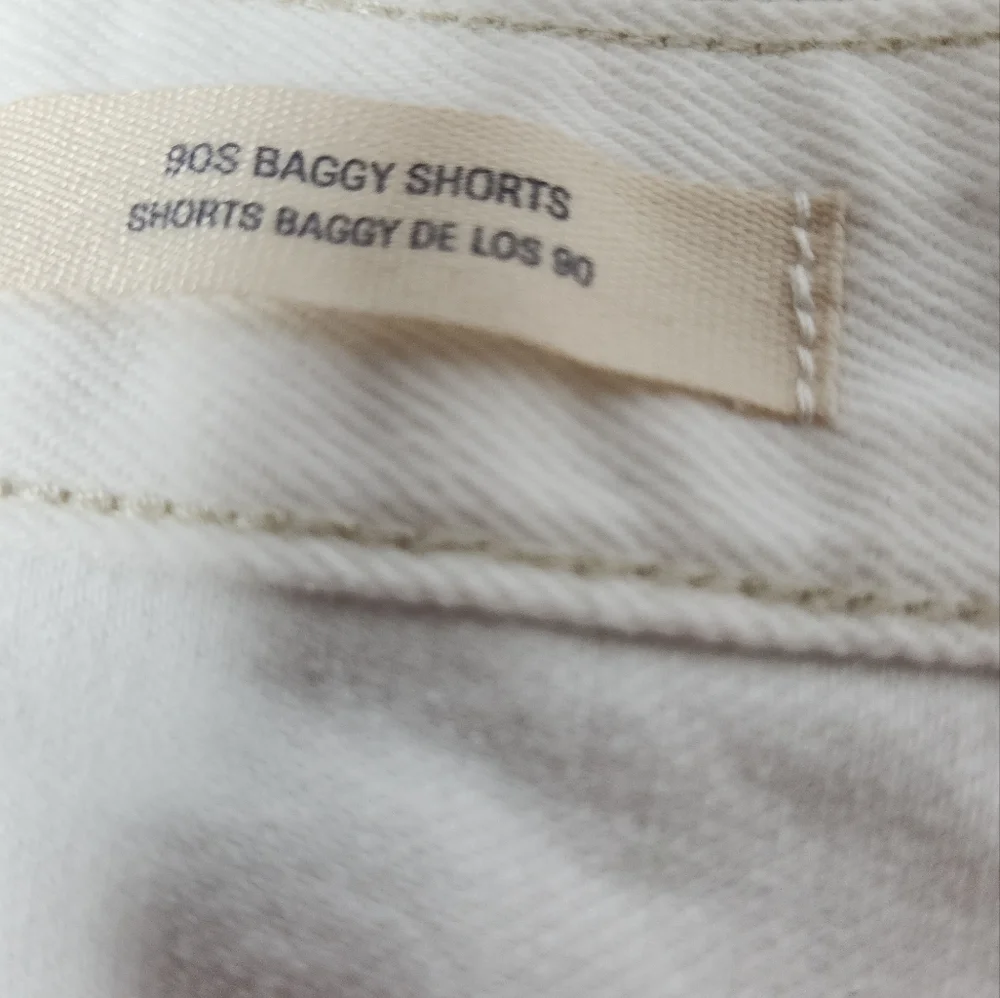 Women's Mid-Rise 90's Baggy Jean Shorts - Universal Thread White 28